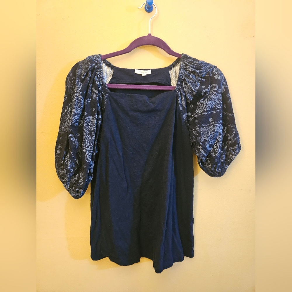 Maurices puffed sleeve top M